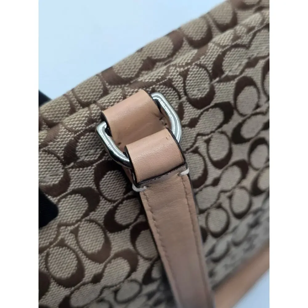 Coach signature stripe